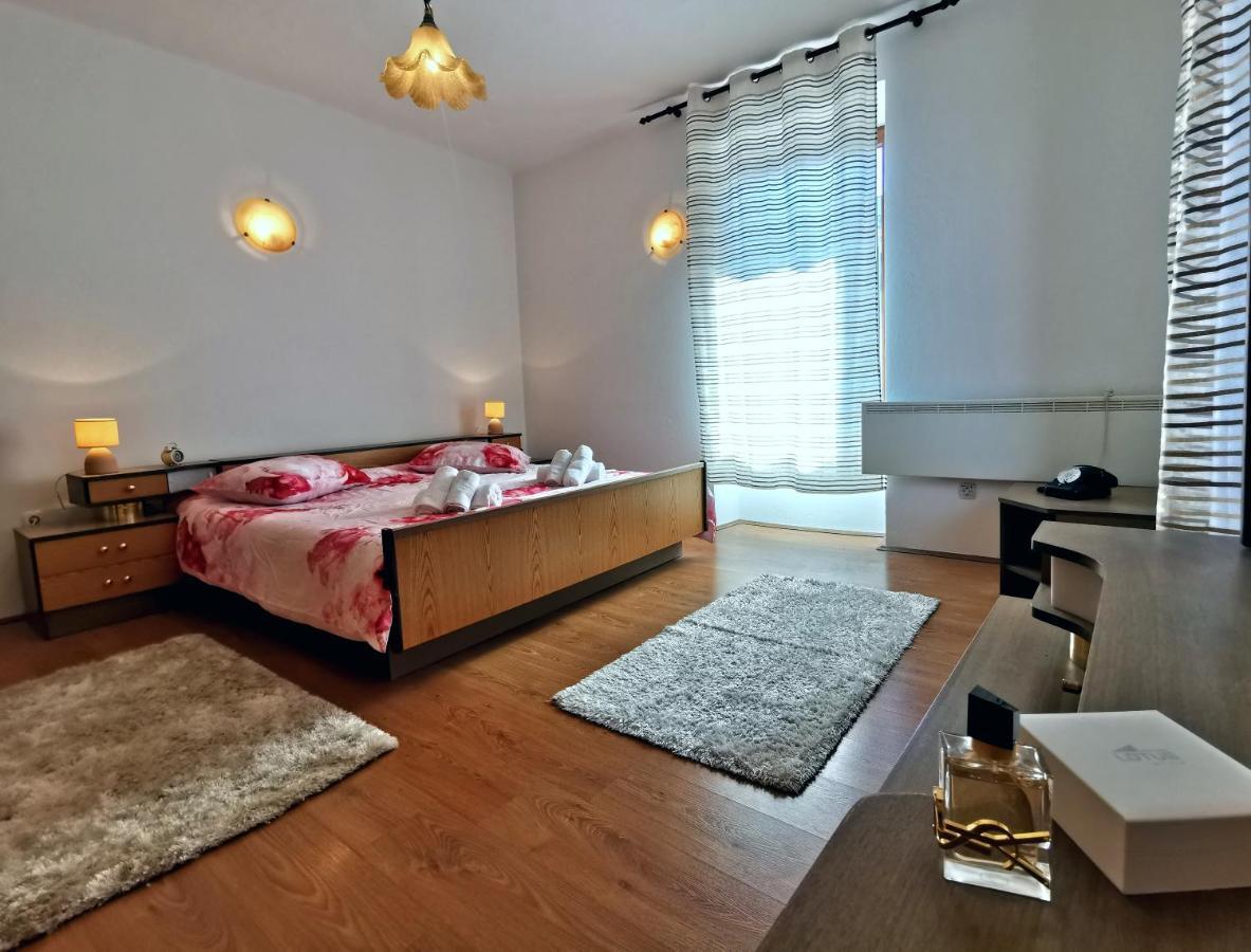 Apartament Parun Pula Zewnętrze zdjęcie
