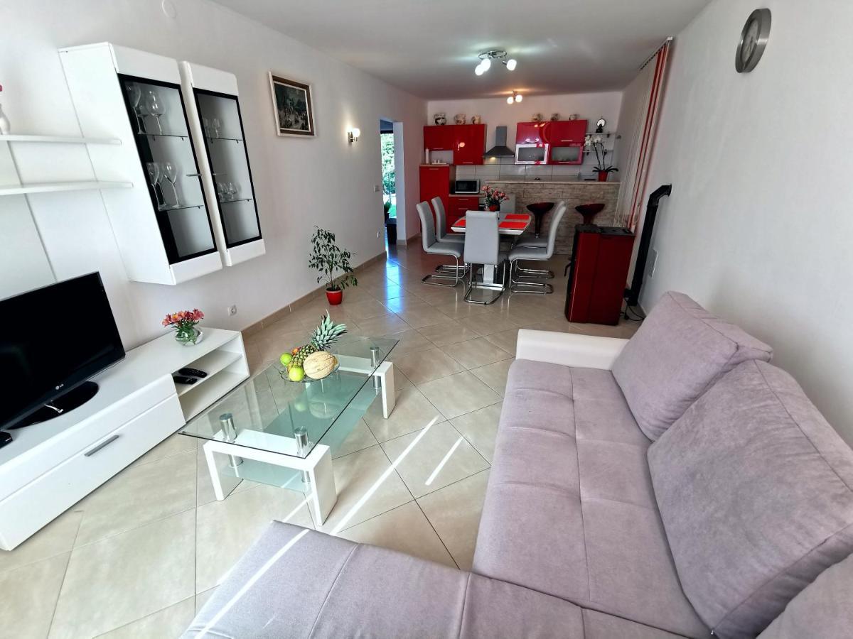 Apartament Parun Pula Zewnętrze zdjęcie